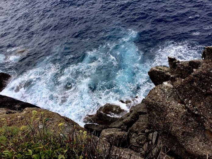 "Coast - a photo by Charlotte Daniels" "Coast - a photo by Charlotte Daniels"