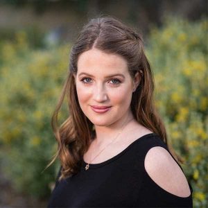Lola Farrell