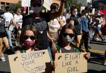 Why Are Women Still Absent from History Curricula? by Adina Gerwin - photo by Danielle Deculus