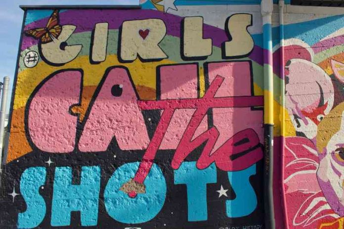 We Are the Girls May Lafer-Kirtner girlscalltheshots_danielledeculus